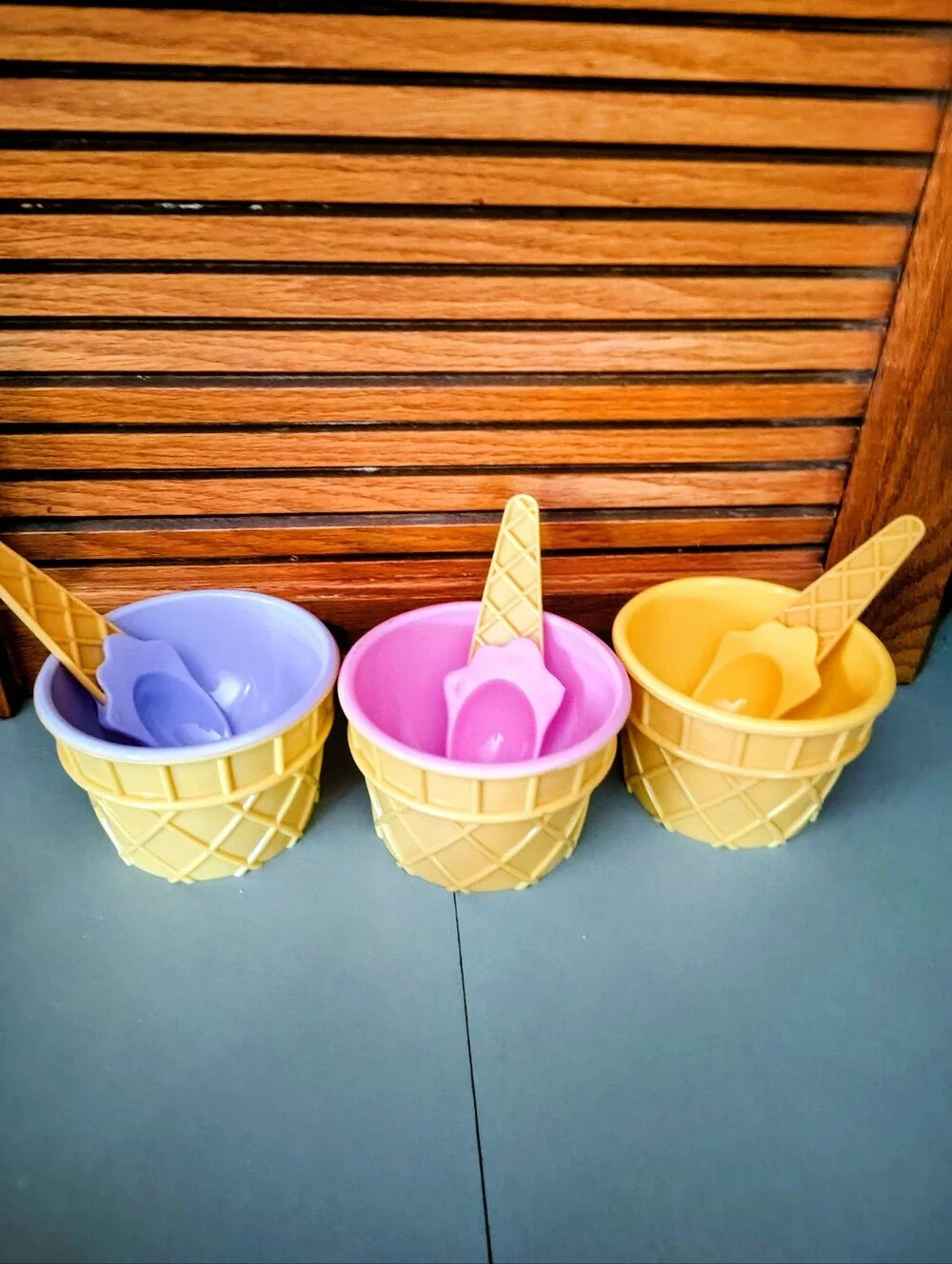 Vintage 3 Waffle Cone Ice Cream Bowl Set Pastel Plastic w/Matching Spoons NEW